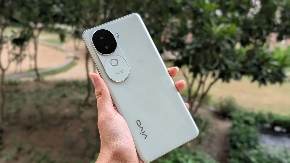 Vivo V40e